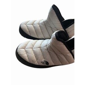 The North Face ThermoBall Eco Slippers Women’s Size 9 Winter Camp Booties